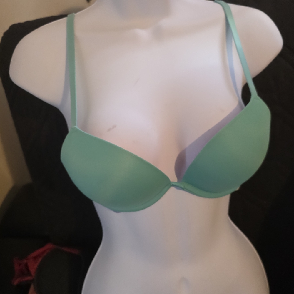 Pink everywheresuper pushup 34a Victoria's secret